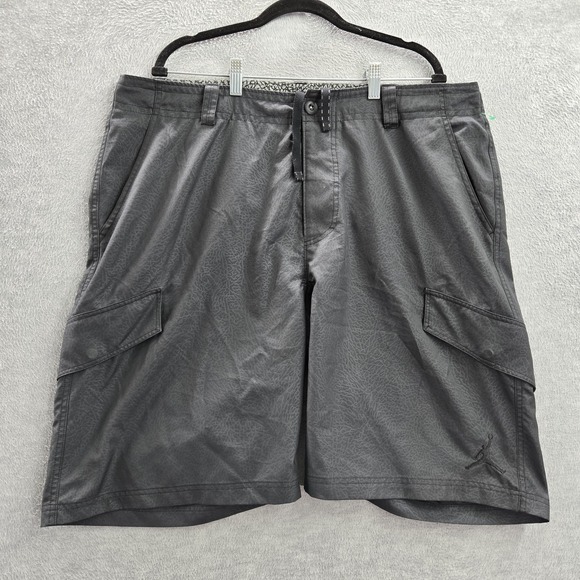 Air Jordan Men Activewear Shorts 38 Gray Jumpman Logo Embroidery Cargo Y2K - Picture 1 of 10
